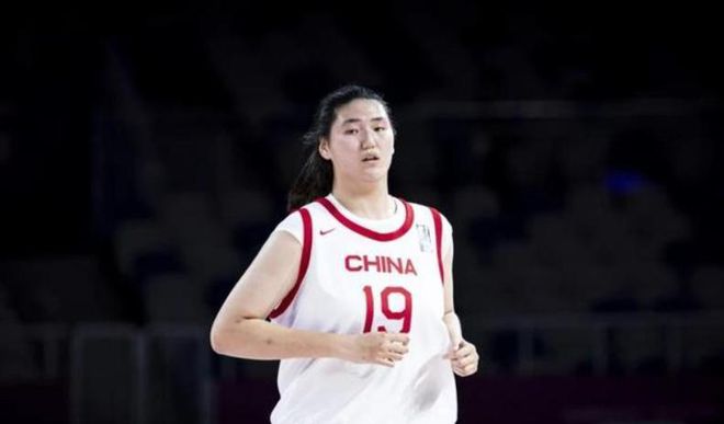 包含张子宇1.0是女篮一把双刃剑！阵容轮换成关键的词条
