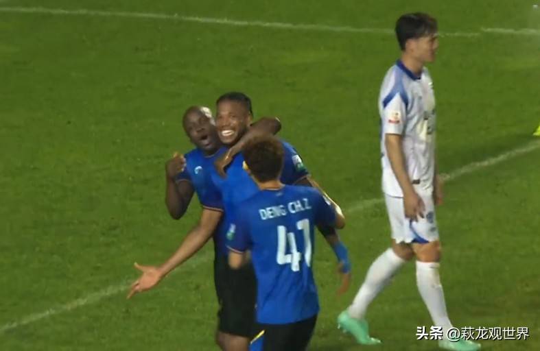 中锋大放异彩，对手实力难以抵挡